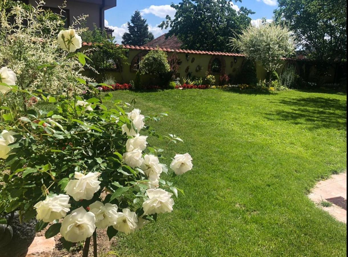 Lux Garden Home D Kumanovo Exteriér fotografie